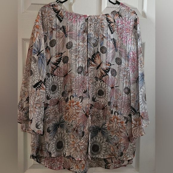 Roz & Ali Layered Blouse - Picture 3 of 7